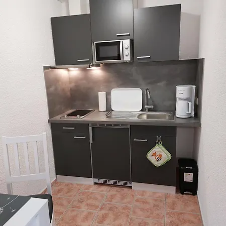 Fuer 2 Personen Mit Terrasse *